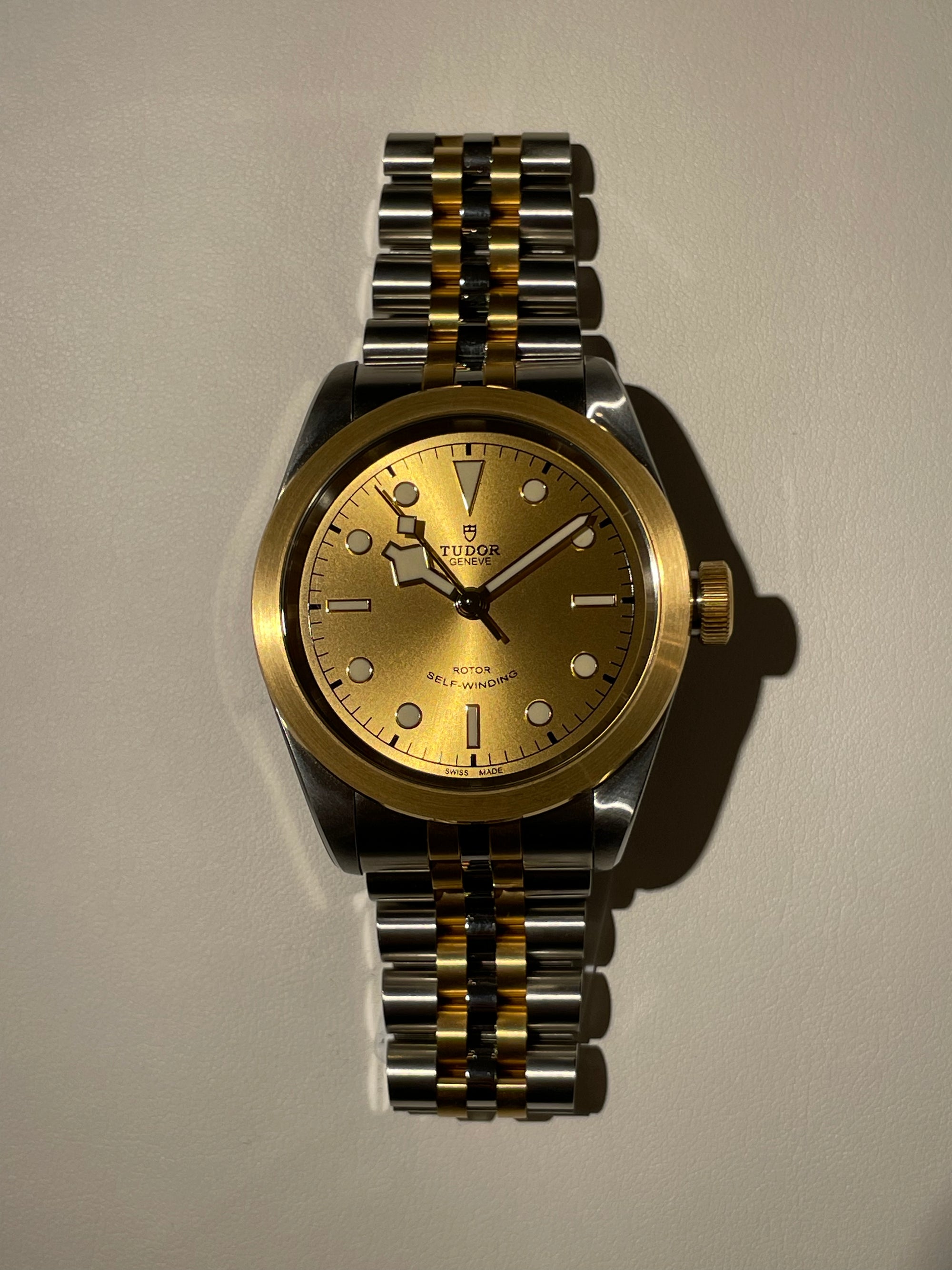 Tudor - MANG - LUXURY - Tudor