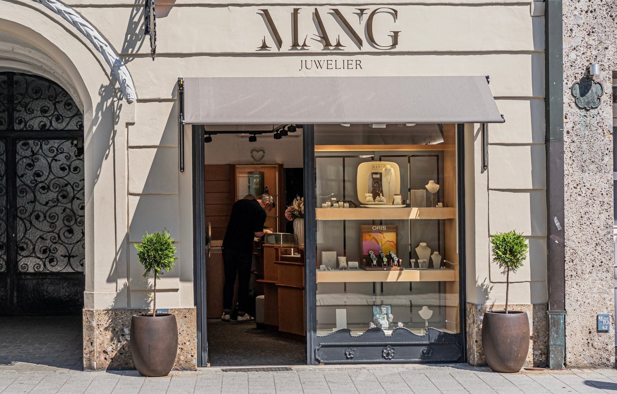 Über uns - MANG-LUXURY