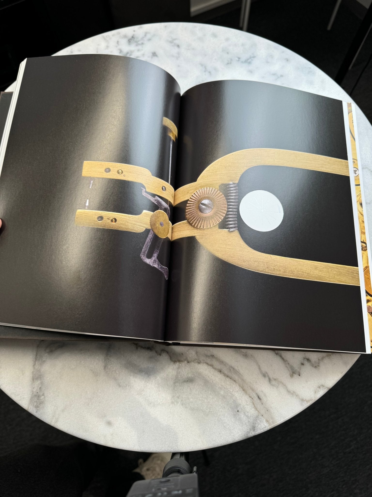 Glashütte Original Book Impressions - MANG - LUXURY - Mühle Glashütte
