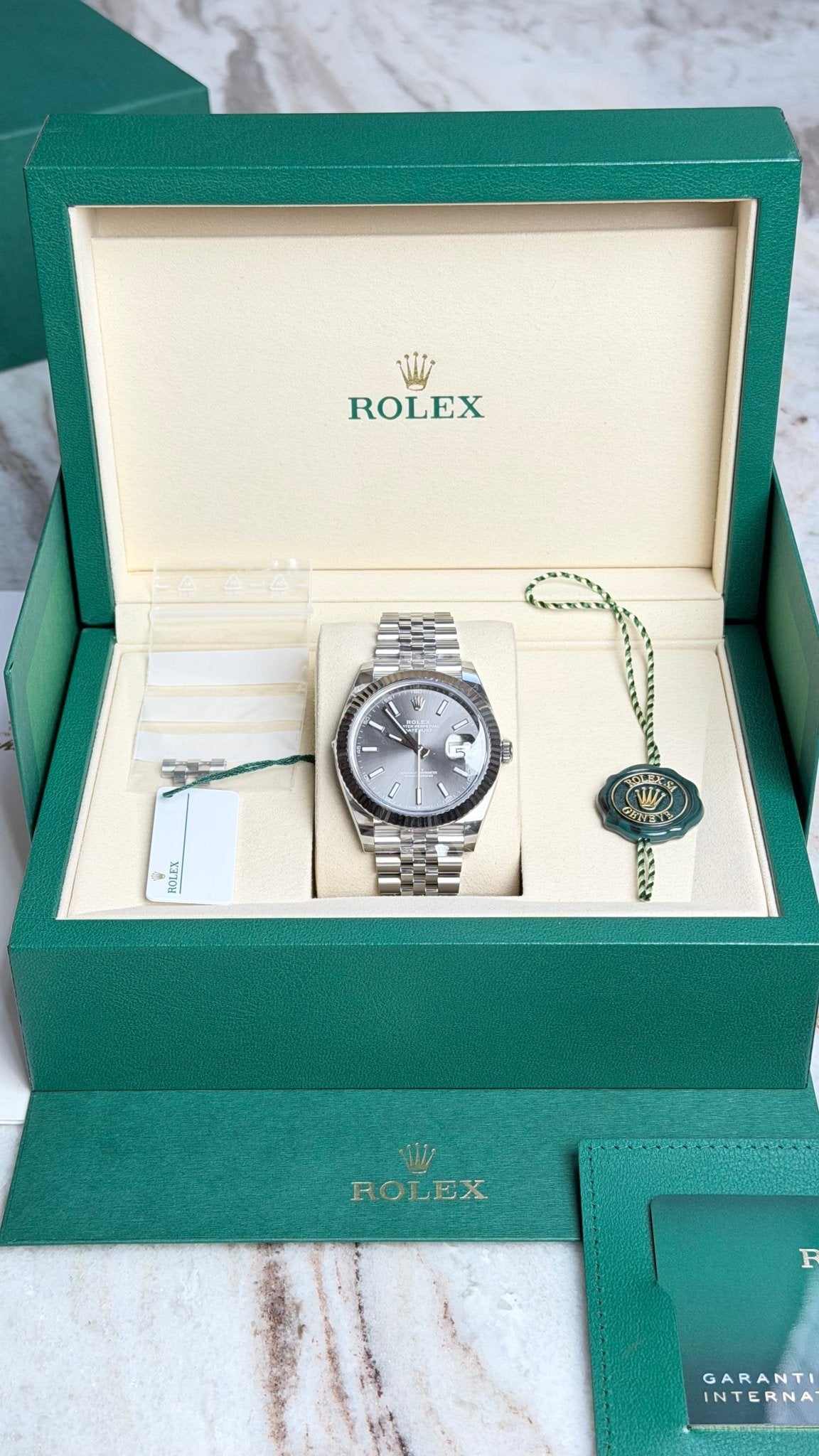 Rolex Datejust 41 Silver Dial 126334 - MANG - LUXURY - Rolex