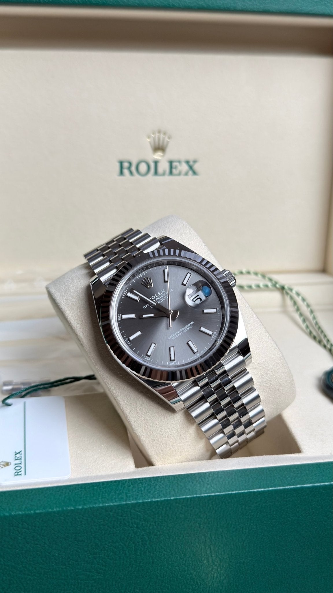 Rolex Datejust 41 Silver Dial 126334 - MANG - LUXURY - Rolex