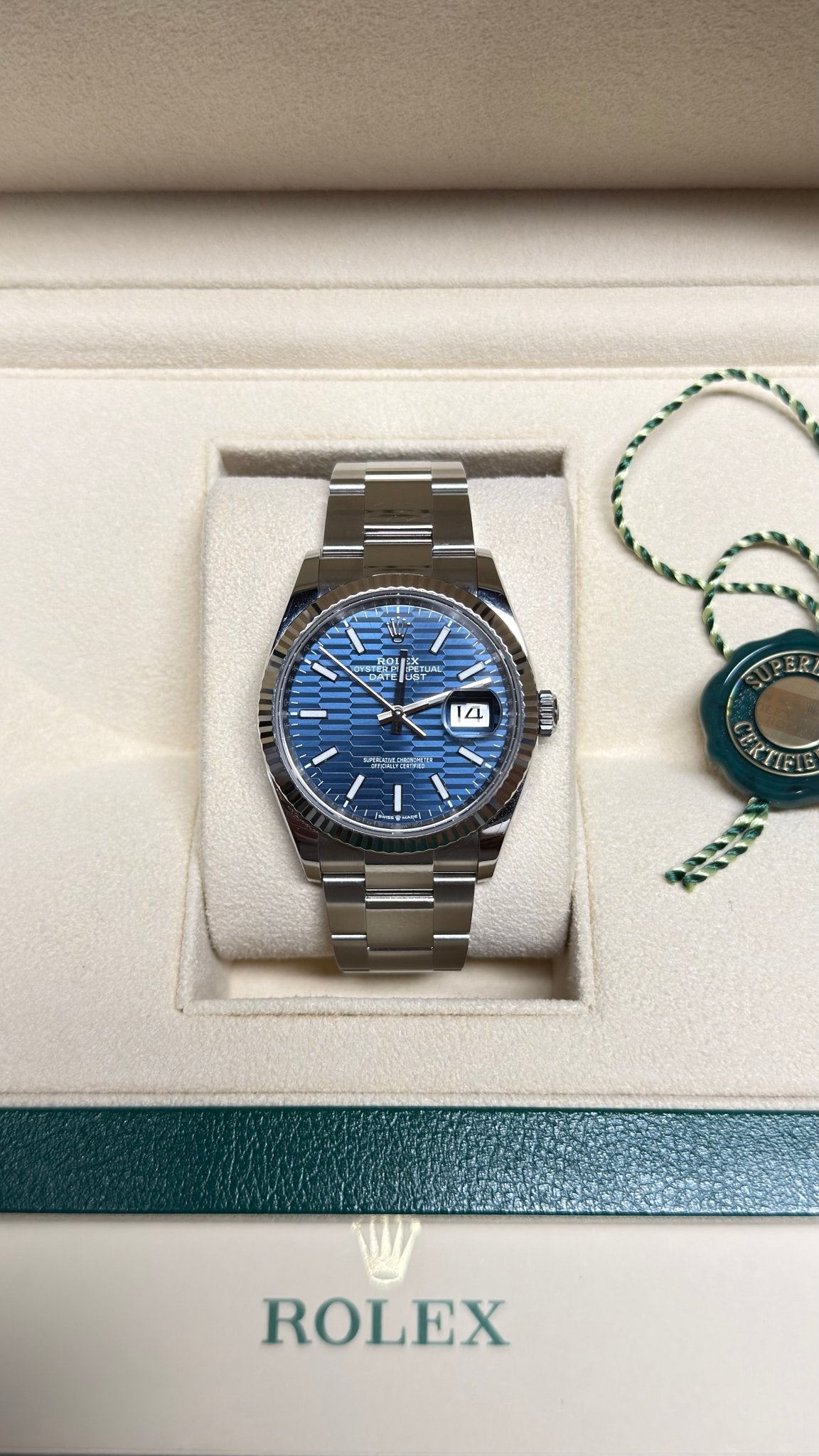 Rolex Datejust Blue Motif Oyster 36mm 2022 - MANG-LUXURY - Rolex